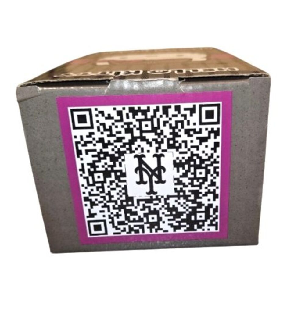 NY Mets Hello Kitty Bobblehead 2025 SGA City Connect Citi Field NIB - Picture 4 of 6